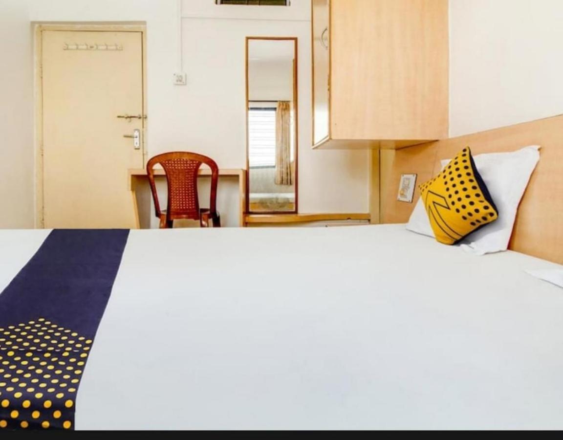 Hotel Rahi Nashik Ngoại thất bức ảnh