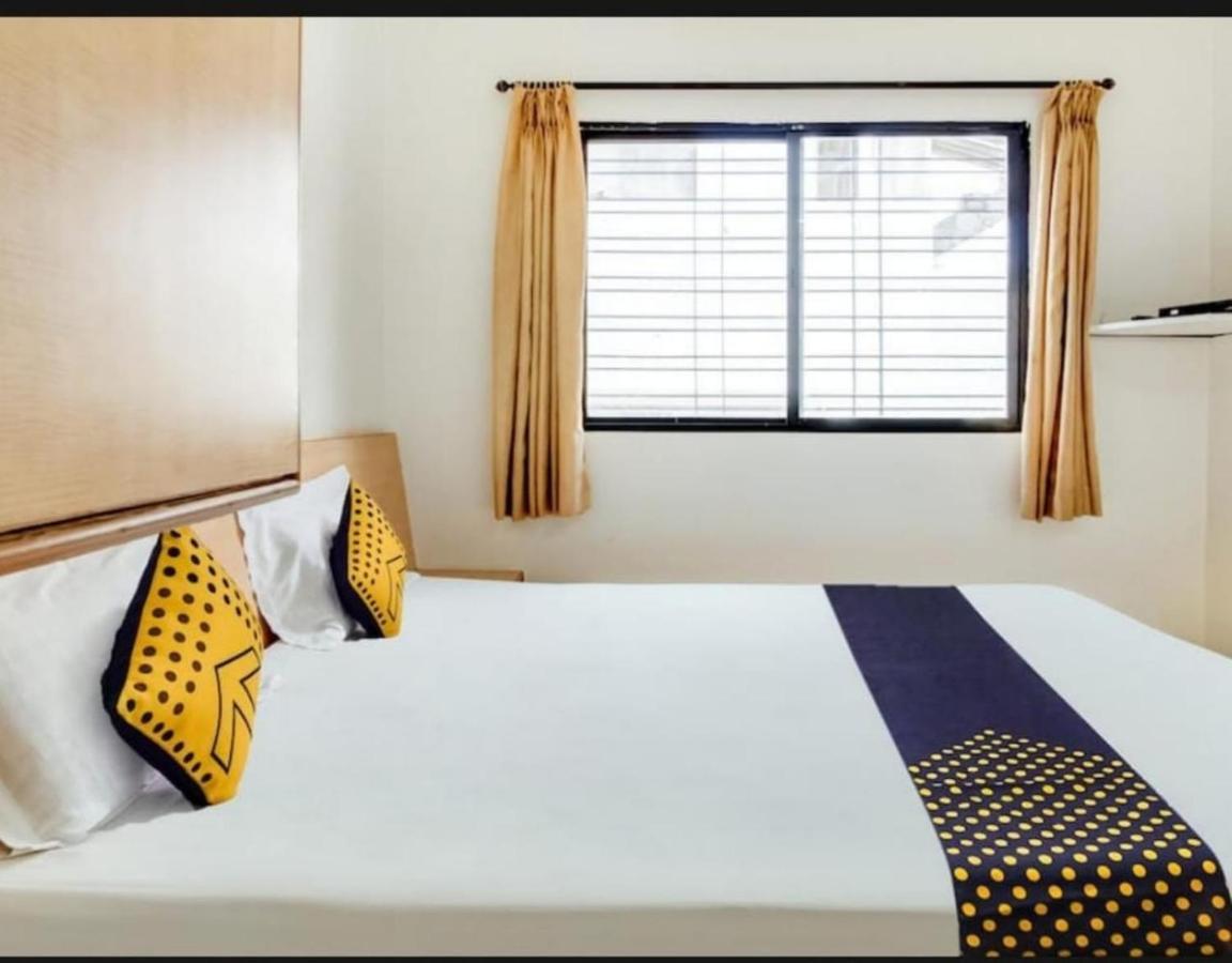 Hotel Rahi Nashik Ngoại thất bức ảnh
