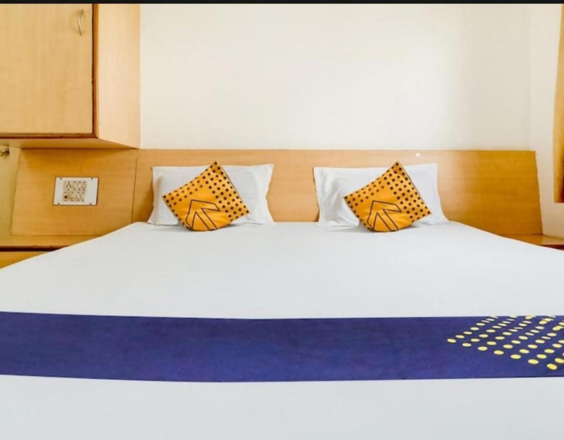Hotel Rahi Nashik Ngoại thất bức ảnh