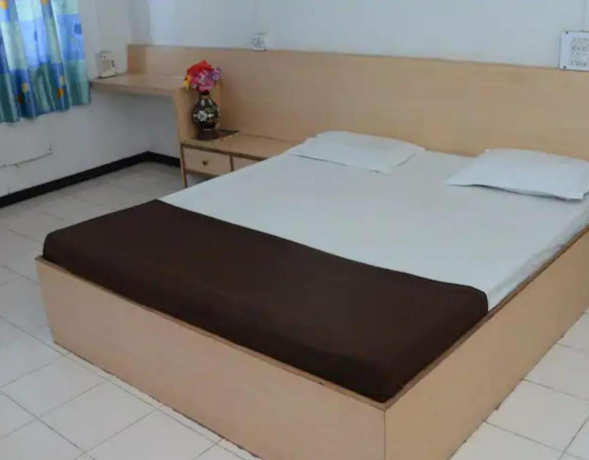 Hotel Rahi Nashik Ngoại thất bức ảnh